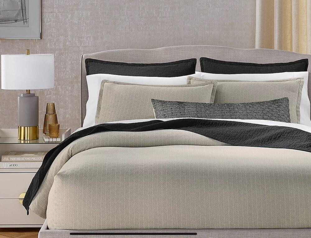 Hudson Park Collection Diamond Facets FULL / QUEEN Duvet Cover & Shams Set Rust